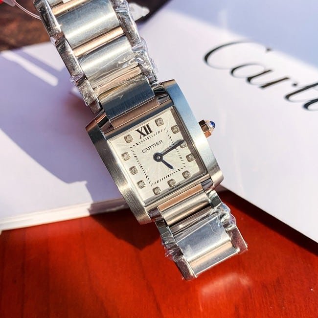 How Good Are Cartier Cartier high-quality Watches? A Look at Automatic Mechanical Movements and Roman Numeral Time Scales