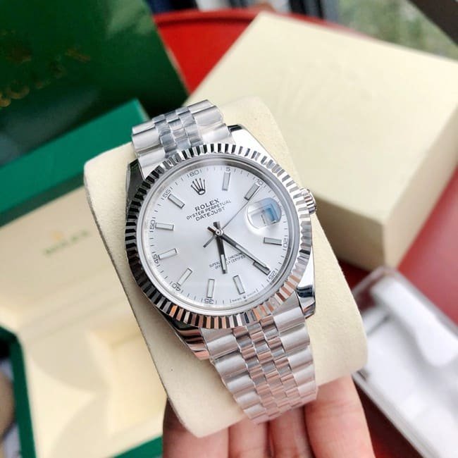 Which Brand Is Best for Men’s high-quality Watches? Popular Sports Models Compared