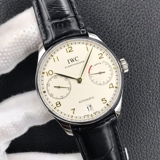 Which manufacturer of IWC Collectwatches is better?
