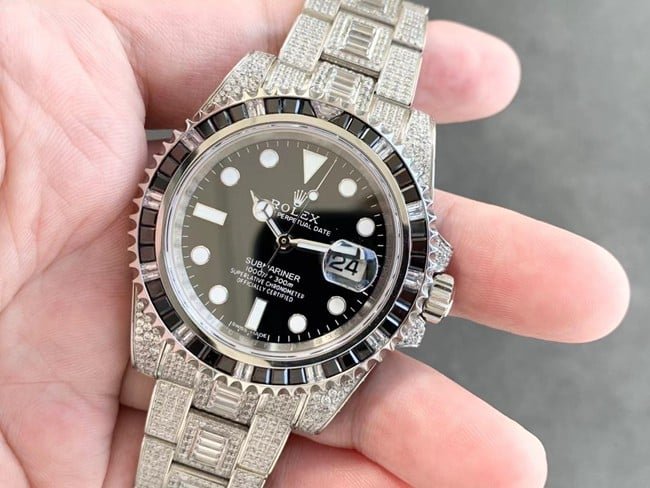 Understanding CollectWatches: Original Mold, Classic Design Style, and Why They're Called Fake
