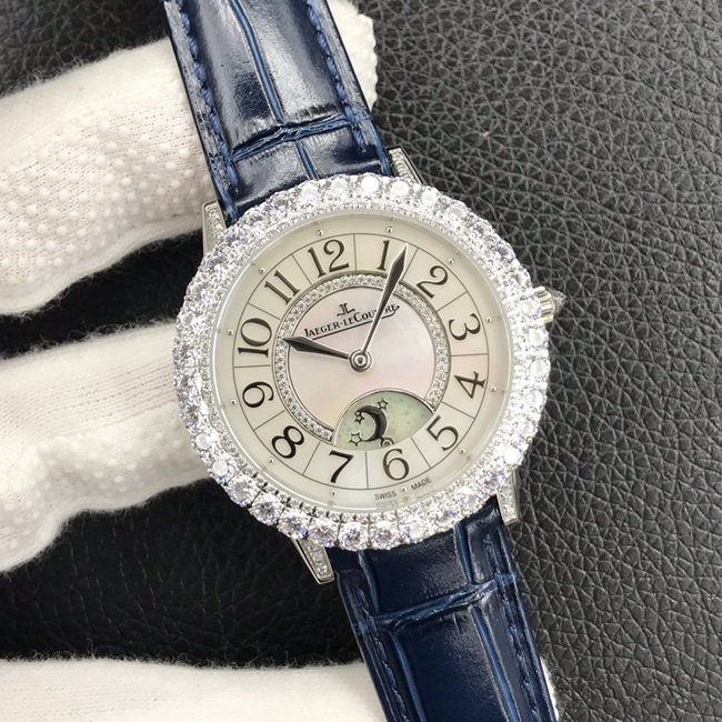 Buying Guide: How to Pick a Renowned Brand Watch at the 30,000 Yuan Price Point