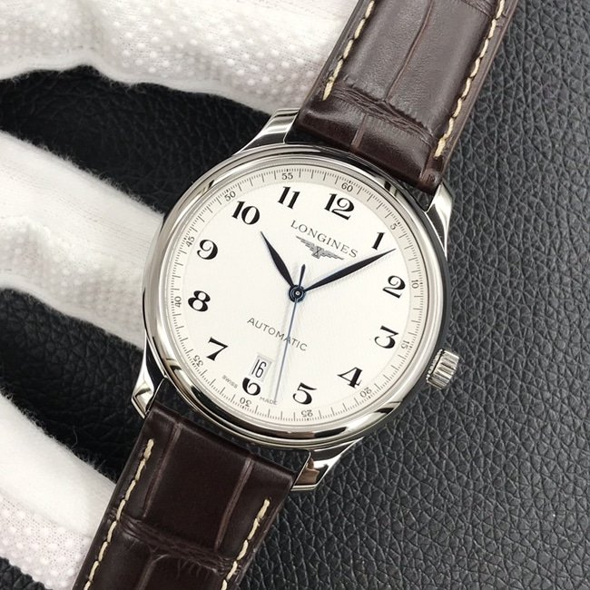 Entry-Level for Tycoons: Why These 100,000 Watches Match Fame With Face