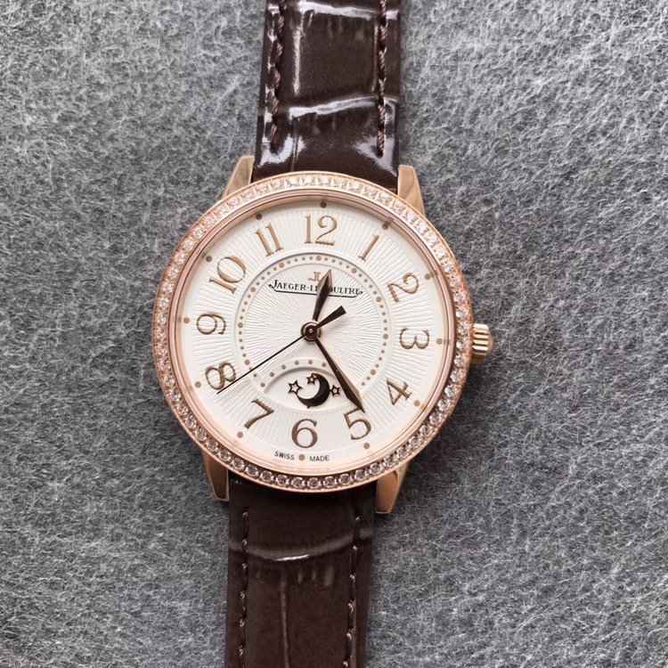 Elegant Moonphase Watches for Women Around 100,000 Yuan
