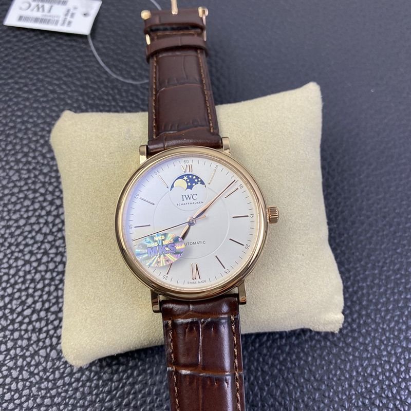 Where is the model number of the Original Factory fine imitation of the Universal watch