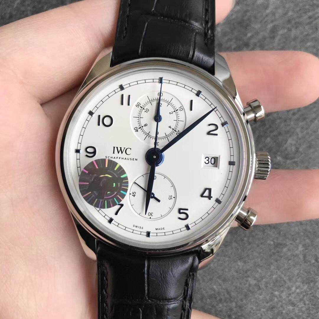 High CollectWatches Limited Edition Universal Watches