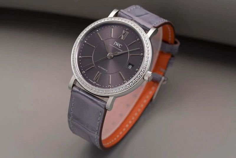 IWC Pilot Series Ultra-Thin Universal Vanguard Watch