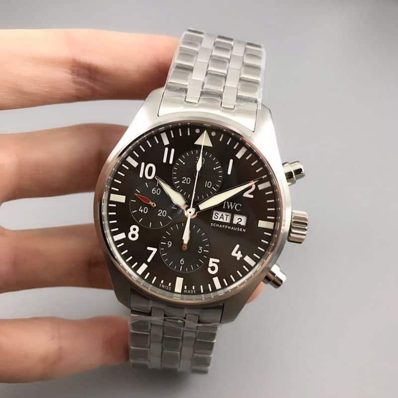 CollectIWC Watches: Suitable Age Range for Self-Winding Perpetual Calendar Models