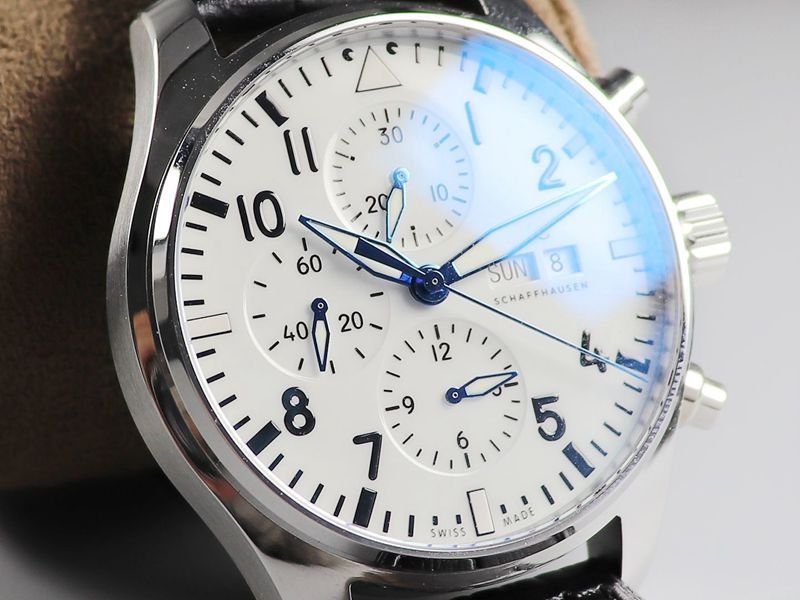 How to Remove the Universal Watch Band on Fine Designer Imitation Watches