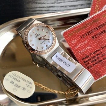 Complete Price List and Photos of Omega Couple's Watches, Plus the Strap Size in mm