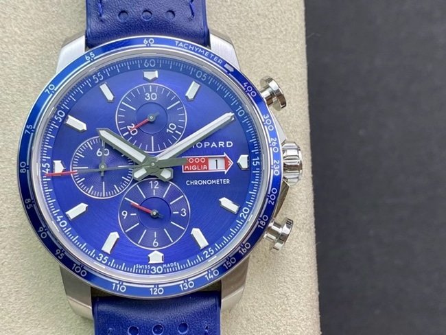 Chopard V2 Mille Miglia V7: Azzurro Chronograph with Vintage Racing-Inspired Dashboard Design