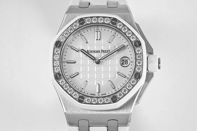 Audemars Piguet CollectWatches: Interpreting Their Elegant and Slender Appearance