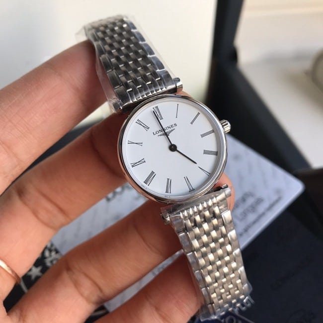 Essential Guide to Women's Watch Wearing: Fashion, Taste, and Care Precautions