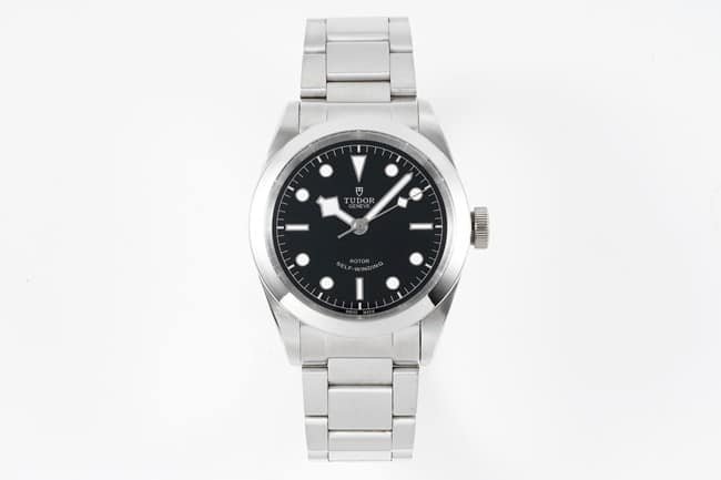 Bronze and Green Disc Watch Selection Under 30,000: Retro Temperament Guide