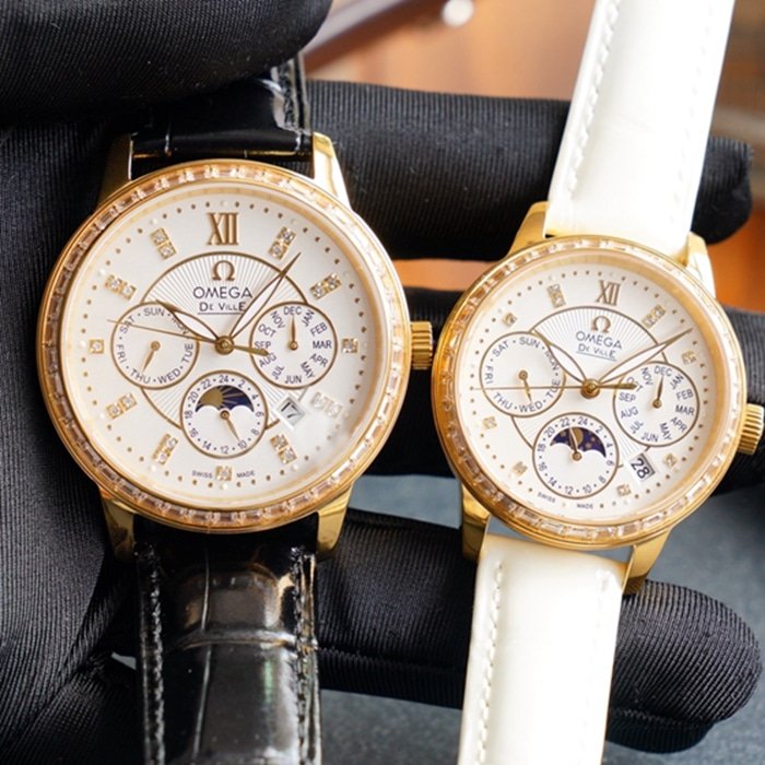 2022 Buying Guide: Top Moonphase Watches for a New Look and Unique Temperament