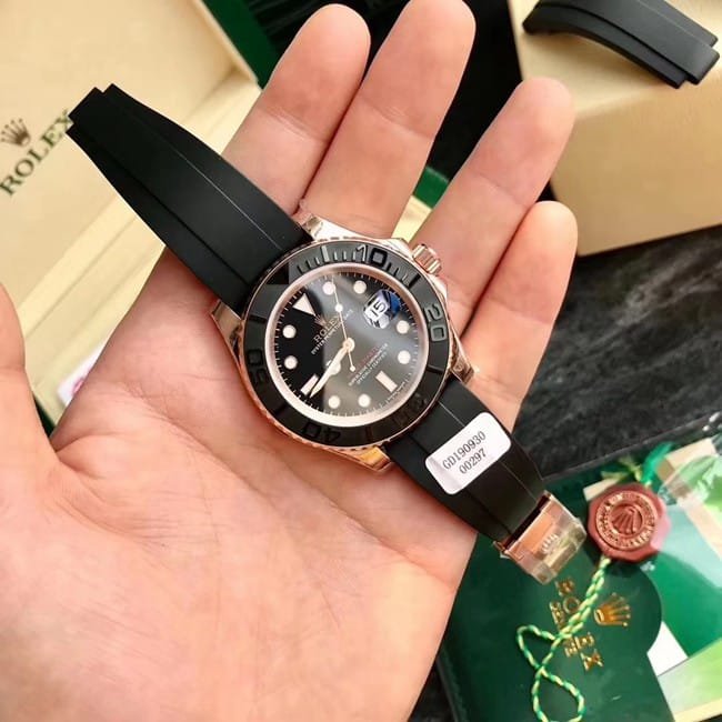 Does the Rolex Rolex White Gold Yacht Model 226659 Crystal Feature a Hidden Small Laser Crown Logo?