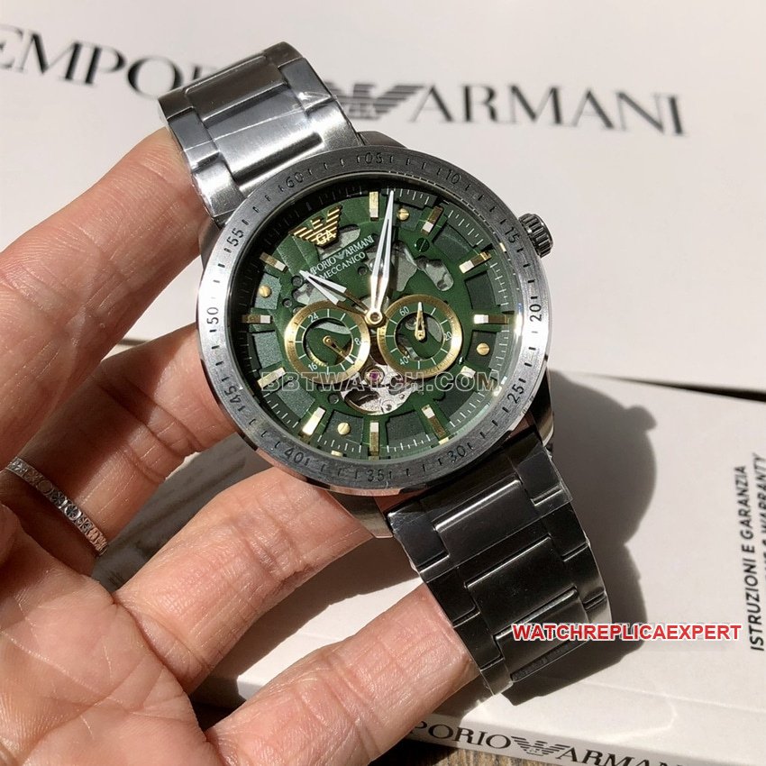 Armani 1:1 top-tier replica green hollow disk steel bracelet front live photo