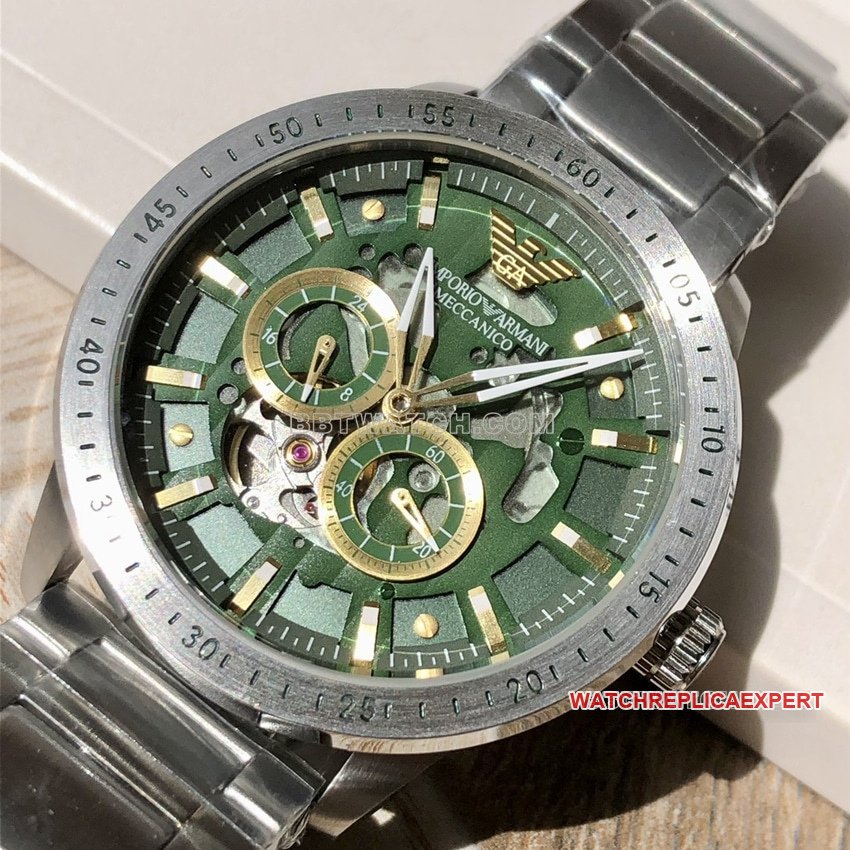 Armani 1:1 top-tier replica green hollow disk steel bracelet front live photo
