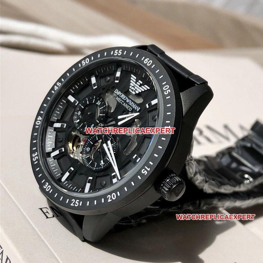 Armani top-tier 1:1high-quality replica black hollow plate steel bracelet model side live photo