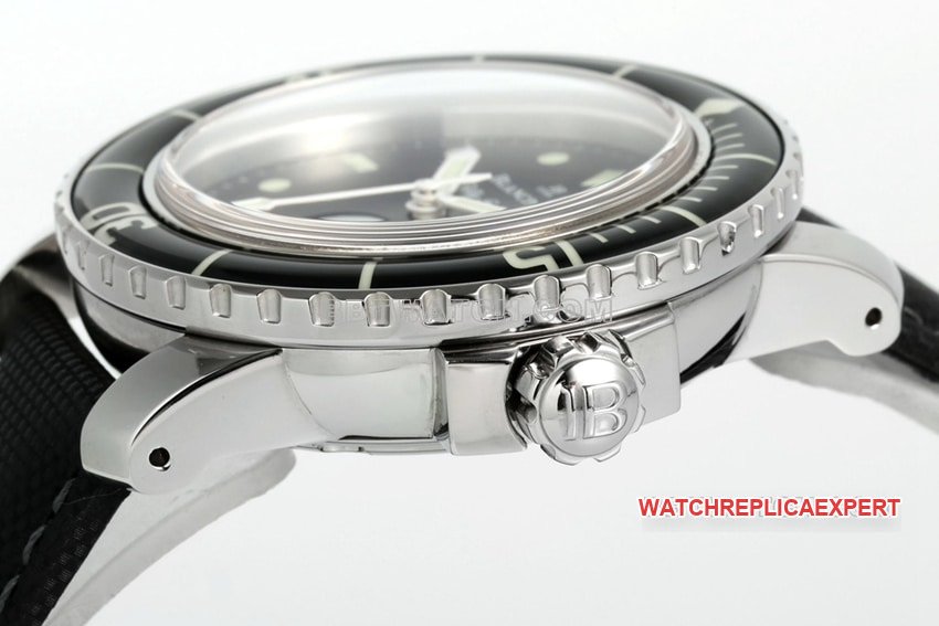 ZF FactoryBlancpain fifty fathoms super cloneblack dial humidity indicator 5008-1130-B52Aside live photo