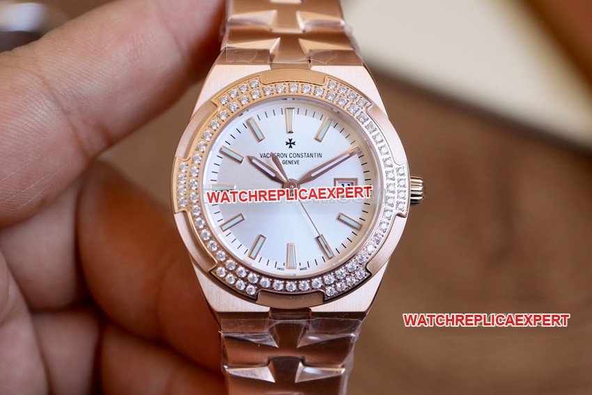 CC Factory Vacheron Constantin Réplique verticale supérieure plaque d'argent montre à quartz en or rose 1225V Vacheron Constantin — detailed review and buying guide | Watch Replica Expert