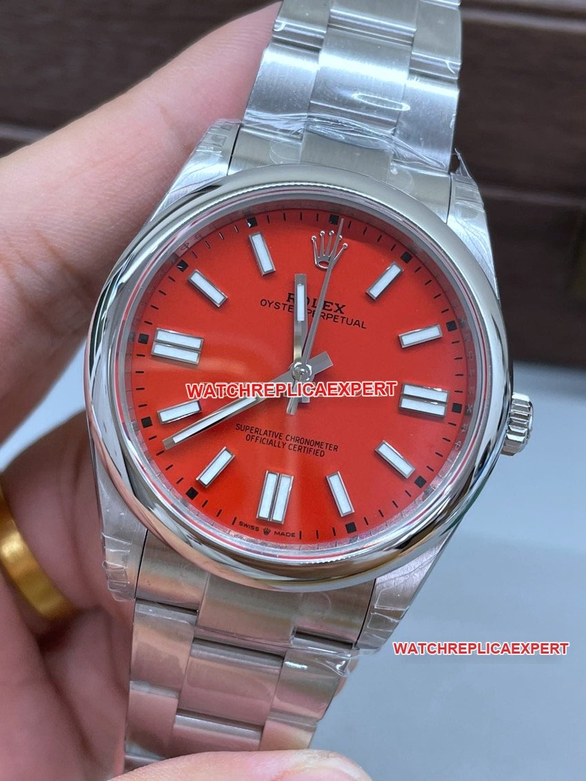 VS Factory Rolex Oyster Perpetual Super A Replica 2024 New 41mm Red Dial m124300-0007 Front Real Shot Photo