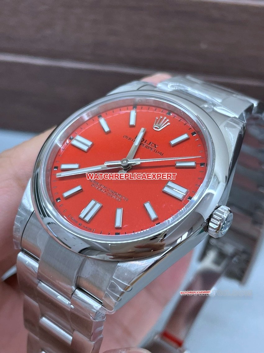 VS Factory Rolex Oyster Perpetual Super A Replica 2024 New 41mm Red Dial m124300-0007 Front Real Shot Photo