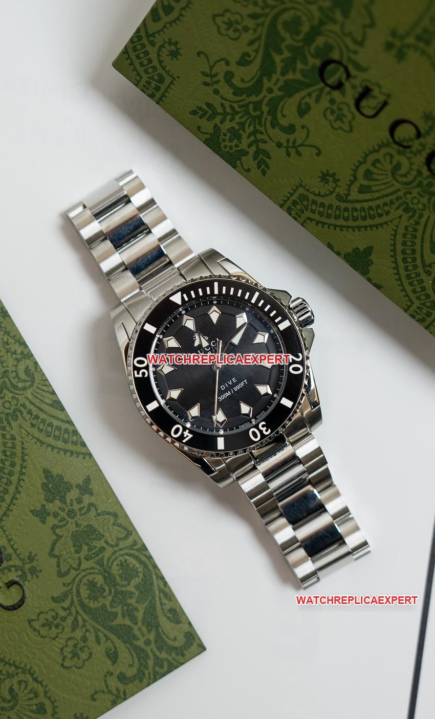 Gucci YA136353 Super A Super Clone 2024 Black Dial Mechanical Steel Strap Gucci Dive Watch — luxury replica watch guide | Watch Replica Expert