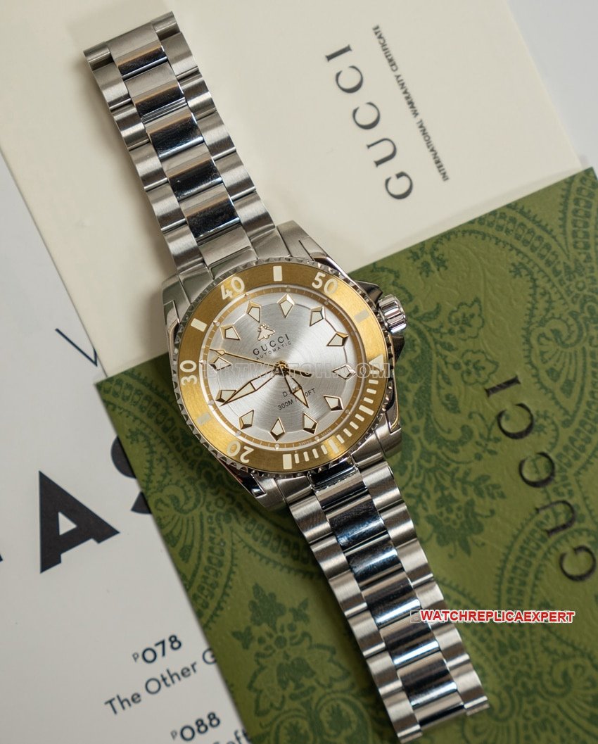 Gucci YA136357 Top 1:1 Replica 2024 Silver White Dial Gold-Plated Bezel Mechanical Steel Band — luxury replica watch guide | Watch Replica Expert