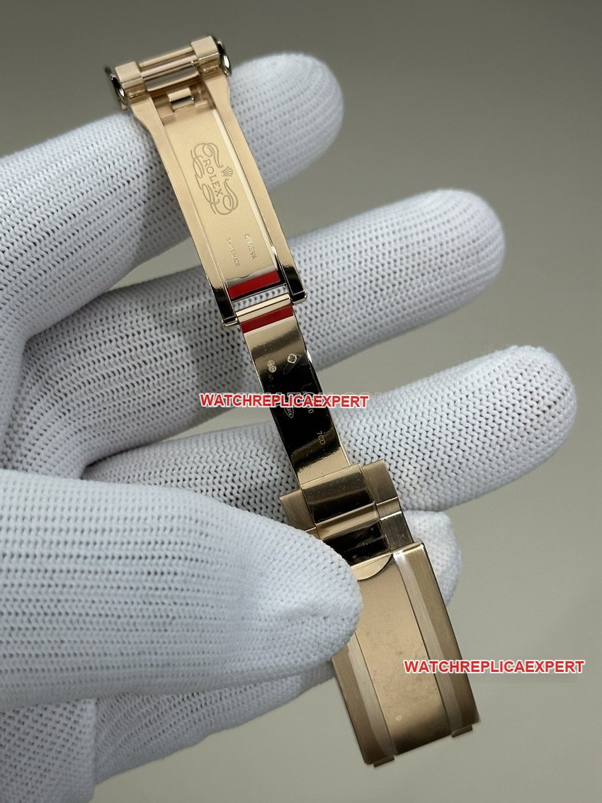 Clean factory Rolex Daytona 1:1 super A imitation black plate rose gold rubber models 126515 buckle real picture