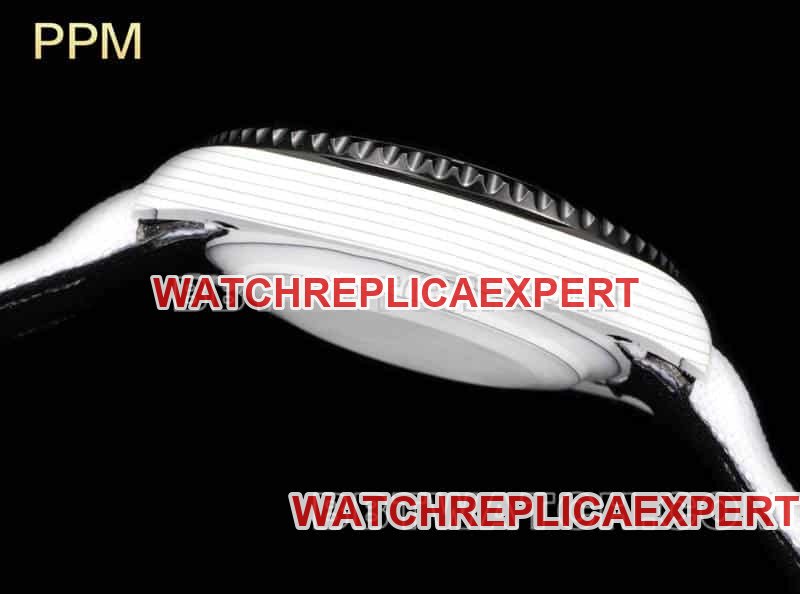 PPM factory RolexSubmariner1:1super clonegreen dial carbon fiber 3135 white leather strap model side live photo