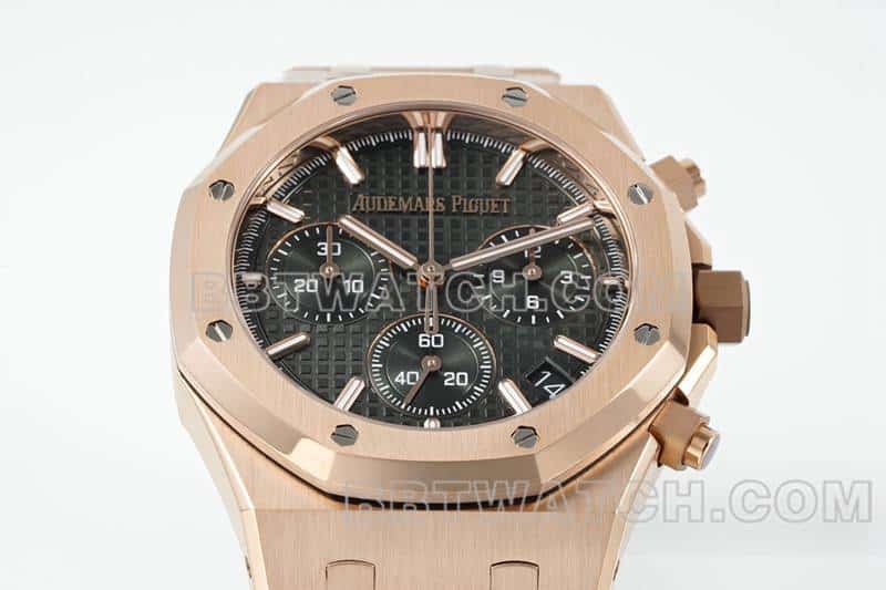 APS factory Audemars PiguetRoyal Oak1:1super clone ink green dialrose gold26240front live photo
