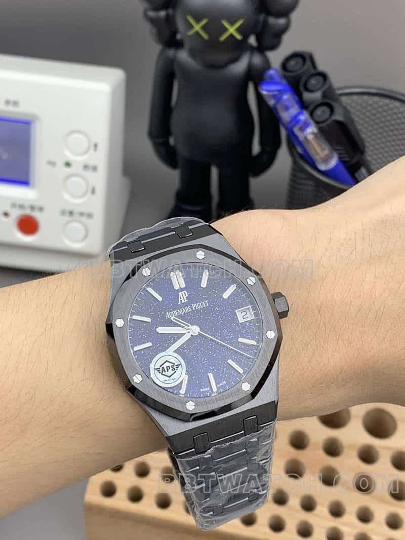 APS factory Audemars PiguetRoyal Oak1:1top-tier replica starry sky disk black ceramic15500 wearing live photos