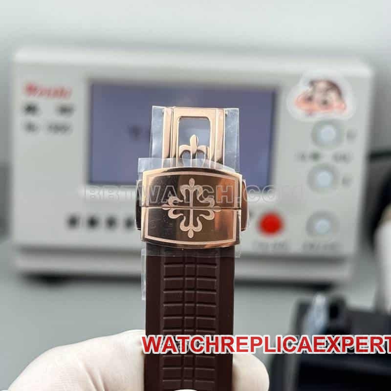 PP factory Patek PhilippeAQUANAUT1:1super clone brown disk grenade dual time zone 5164clasplive photos