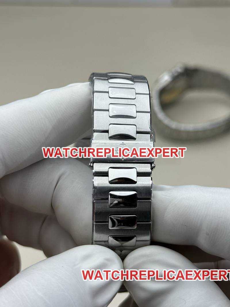 Patek Philippetop-tier replica watch BBF factory Nautilus Tiffany blue dial324movementsteel bracelet model braceletlive photos