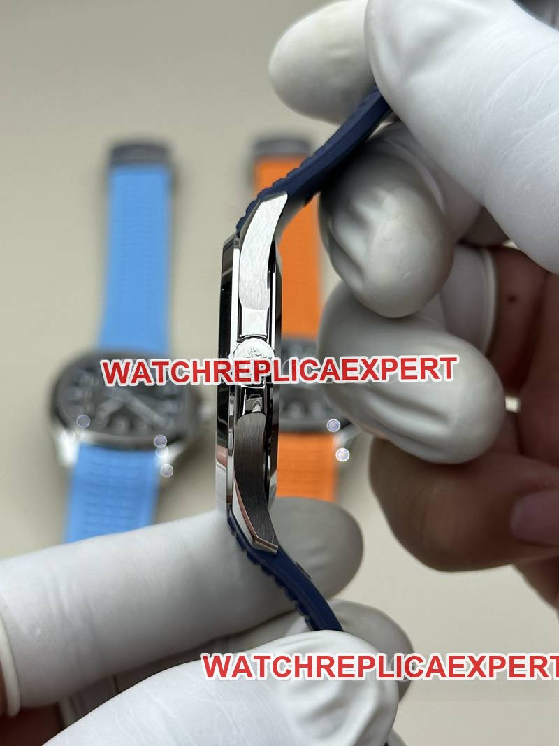 Patek Philippe best replica watch BBF factory grenade blue dial blue rubber model 5168Gside live photo
