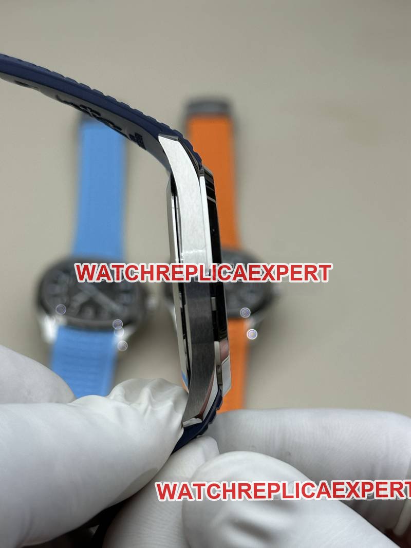Patek Philippe best replica watch BBF factory grenade blue dial blue rubber model 5168Gside live photo
