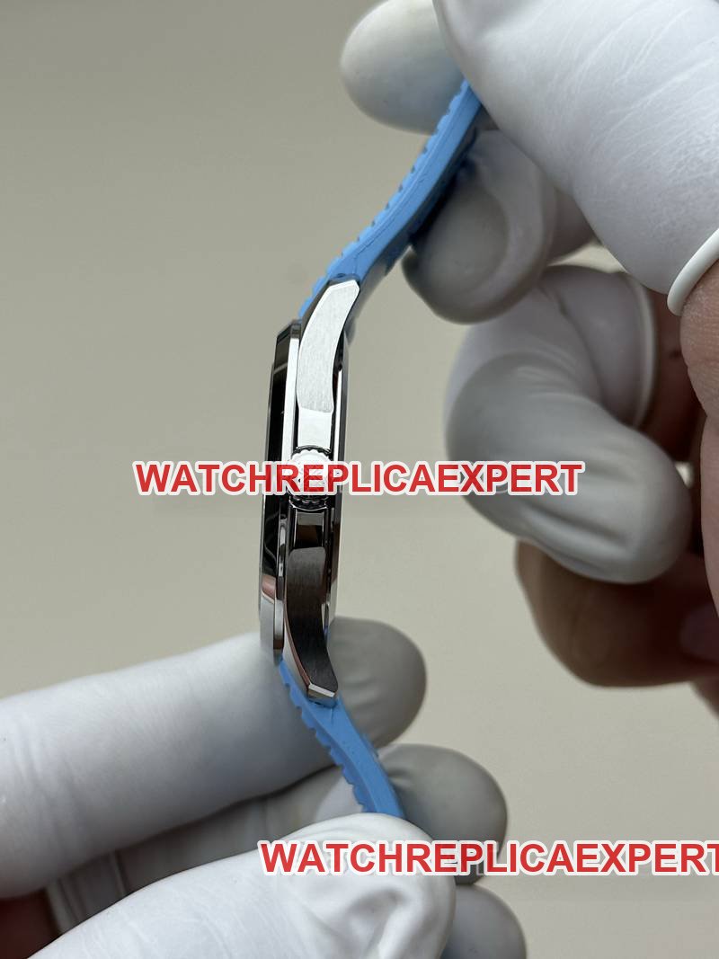 Patek Philippe super clone watch BBF factory grenade black dial blue rubber model 5167Aside live photo