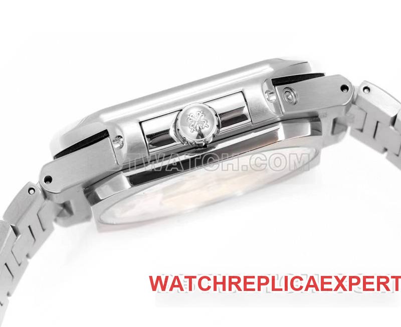 Patek Philippe1:1replica watch 3k factory 45mm black white dial240psmovementsteel bracelet model 5822side live photo