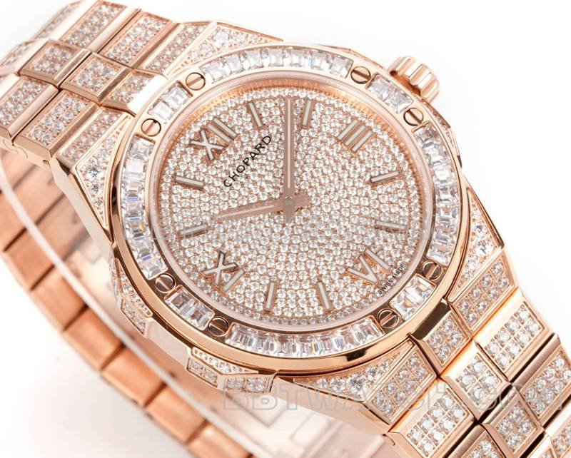 Chopard's best replica watch GH factory Xueshan Aoyi 41mm pavé diamond rose goldsteel bracelet model front live photo