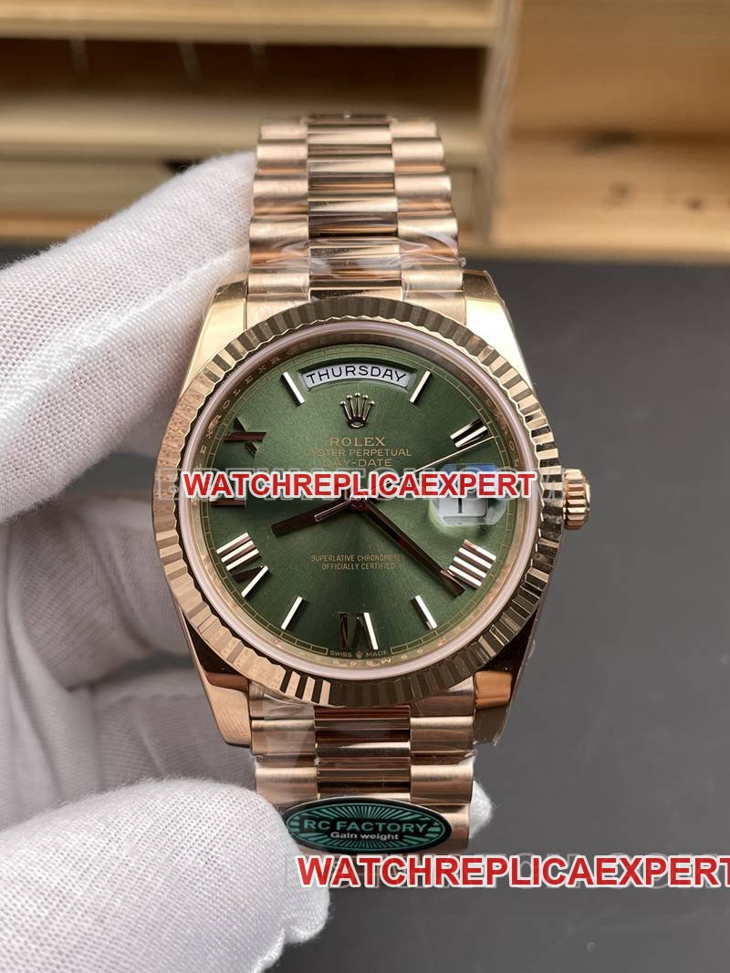 Rolex best replica watch RC factory Day-Date40mmgreen dial3255rose goldsteel bracelet front live photo