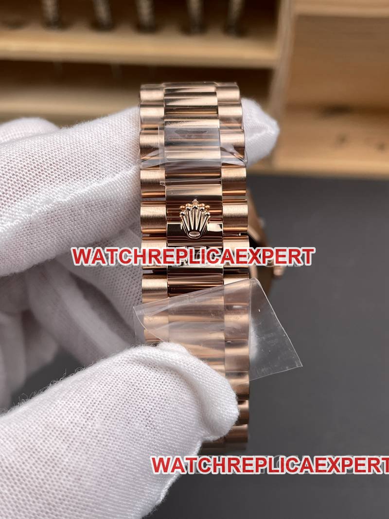 Rolex best replica watch RC factory Day-Date40mmgreen dial3255rose goldsteel bracelet braceletlive photos