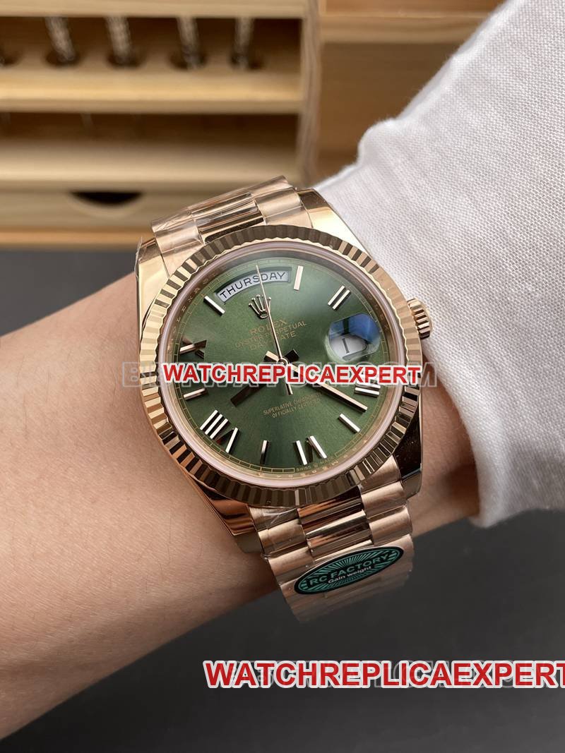 Rolex best replica watch RC factory Day-Date40mmgreen dial3255rose goldsteel bracelet front live photo