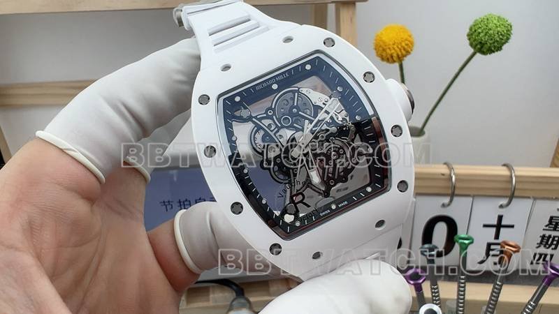 Top Replica Uhren R Factory Skeleton Disk Mechanical White Rubber Modell RM055 Richard Mille — luxury replica watch guide | Watch Replica Expert