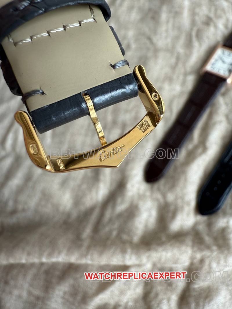 Cartier super clone watch F1 factory tank white dialyellow gold case 2899MCmovementleather strap model clasplive photos