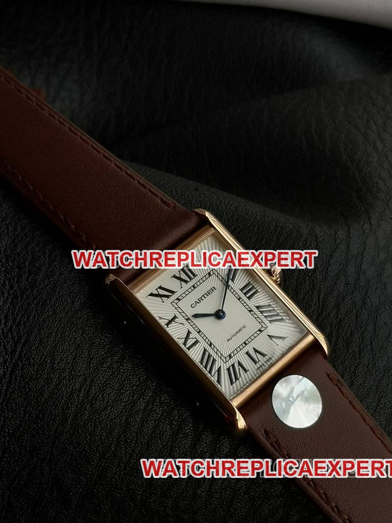 Cartier best replica watch F1 factory tank white dialrose gold case 2899MCmovementleather strap model front live photo