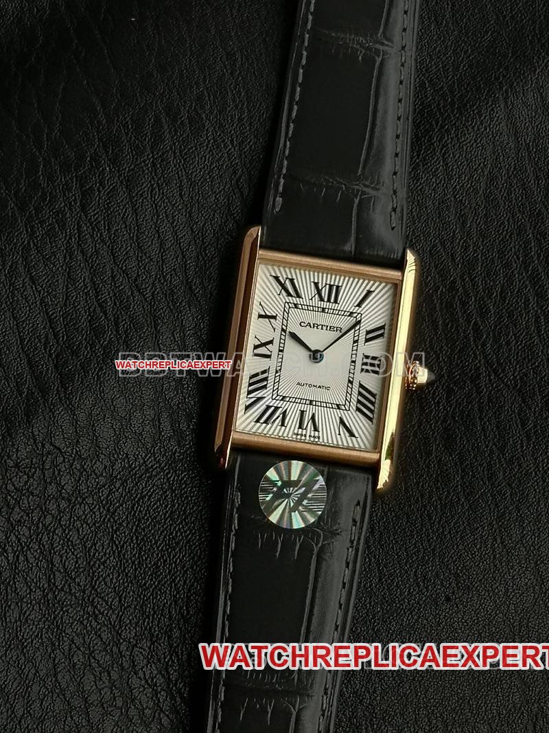 Cartier best replica watch F1 factory tank white dialrose gold case 2899MCmovementleather strap model front live photo