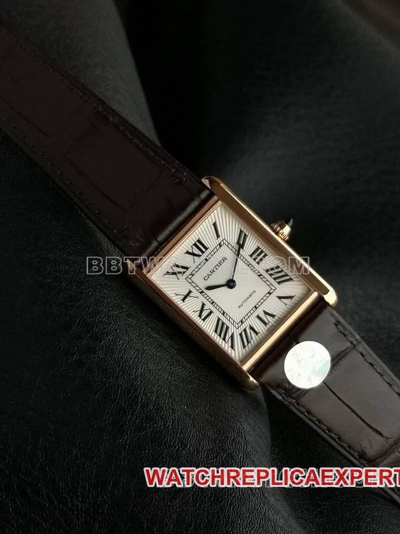 Cartier1:1replica watch F1 factory tank white dialrose gold case 2899MCmovementleather strap model front live photo