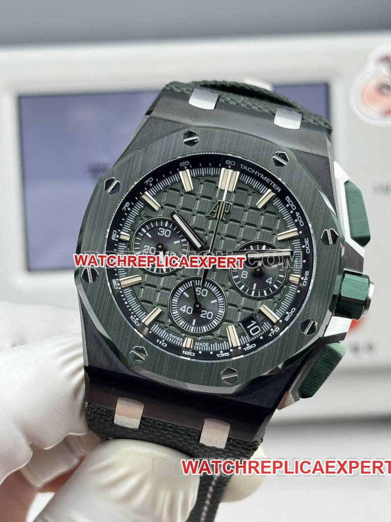 Audemars Piguet super clone watch LS factory Royal Oak offshore type 43MM green dialchronograph mechanical rubber model 26420front live photo
