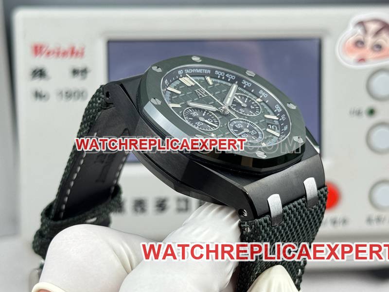 Audemars Piguet super clone watch LS factory Royal Oak offshore type 43MM green dialchronograph mechanical rubber model 26420side live photo