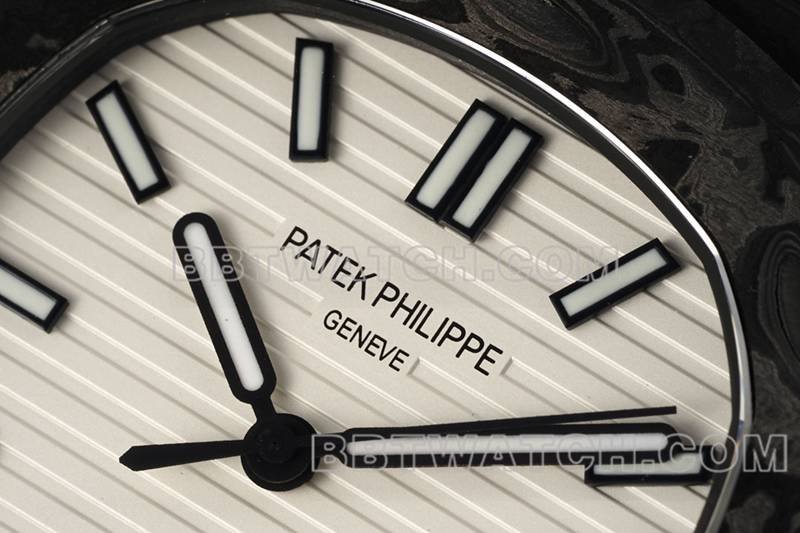 Patek Philippe best replica watch DIW factory Nautilus white dial carbon fiber mechanical steel bracelet model 5711front live photo